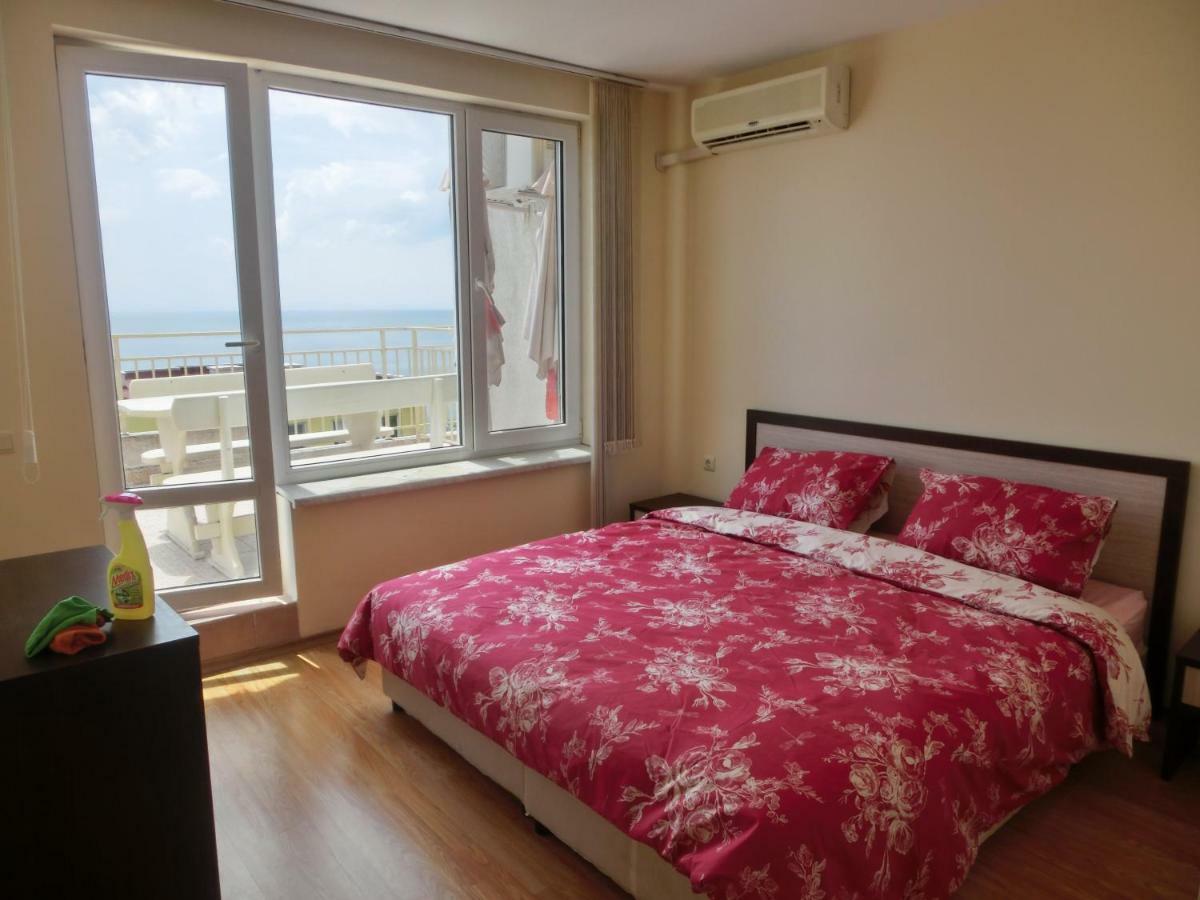 2 Bedroom Imperial Apartment With Panoramic Sea Views, Sveti Vlas Exterior photo
